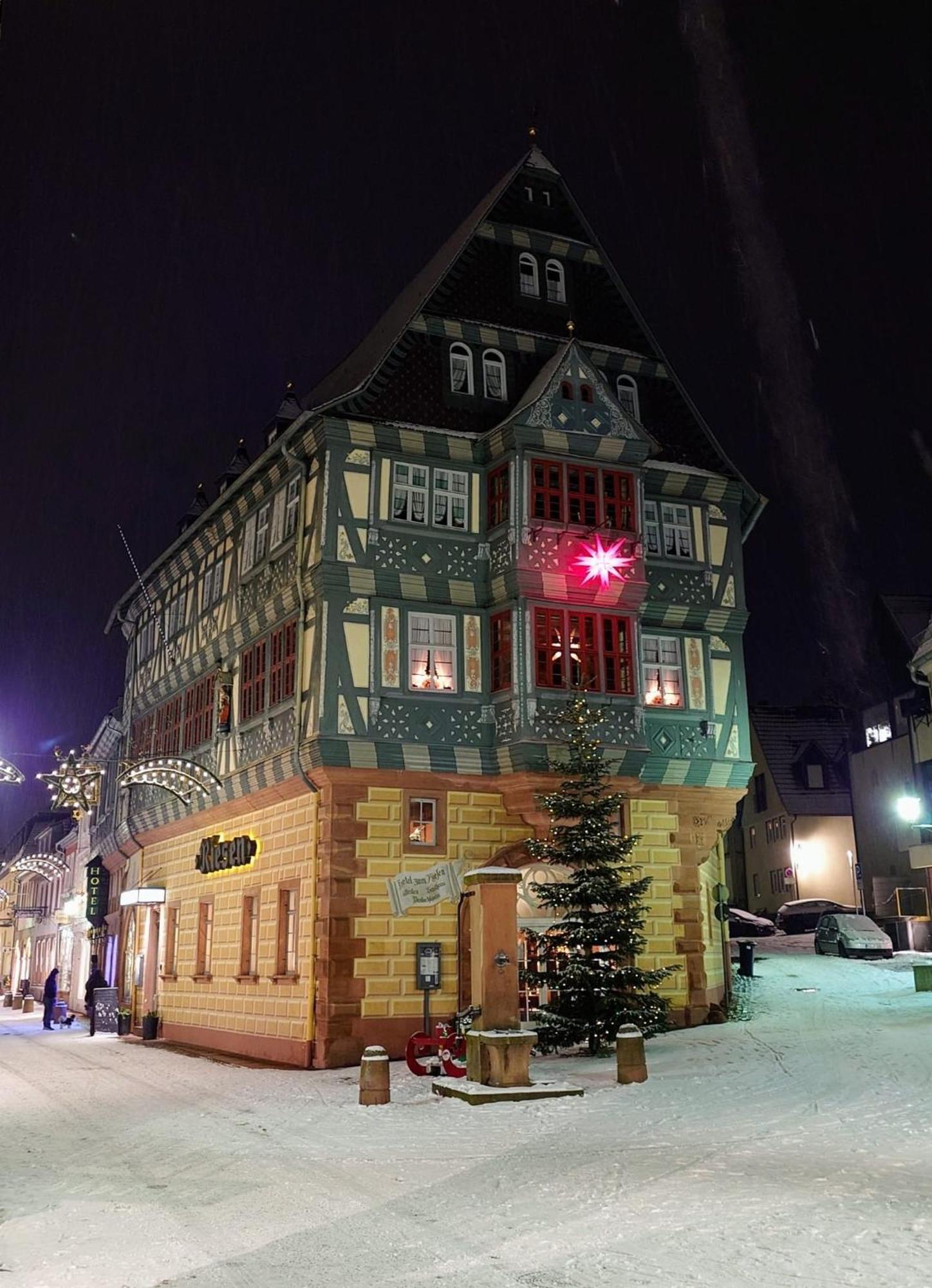 Hotel Zum Riesen - Aelteste Fuerstenherberge Deutschlands ミルテンベルク エクステリア 写真